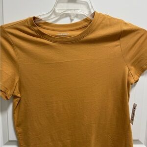 Old Navy Women's Golden Short Sleeve Tee